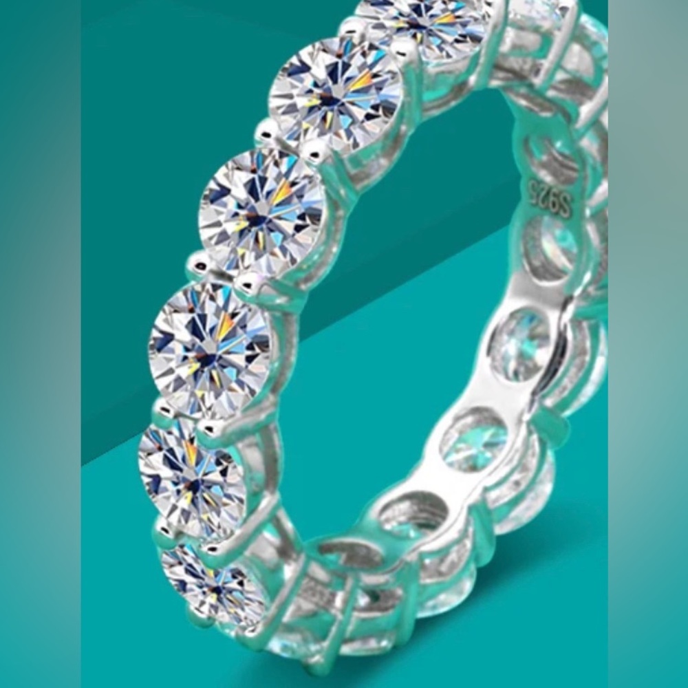 Certified 7.0 total carat weight Moissanite Wedding Band w/GRA report, Size 6